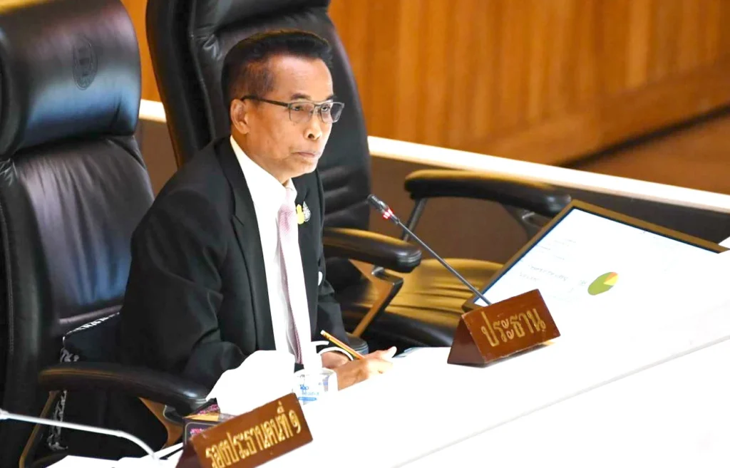 สภาฯเดือด! ‘ครูแก้ว’ ซัด ‘เพื่อไทย’ พูดเอาดีใส่ตัวชั่วให้คนอื่น ไม่แสดงตนแล้วยังป่วน