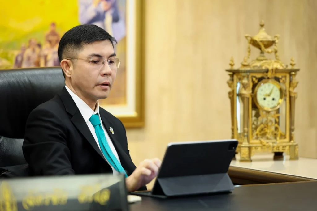 ธ.ก.ส. เผย เกษตรกร แห่เข้าโครงการพักหนี้แล้ว 7 แสนราย ปักธง NPL เหลือไม่เกิน 5%