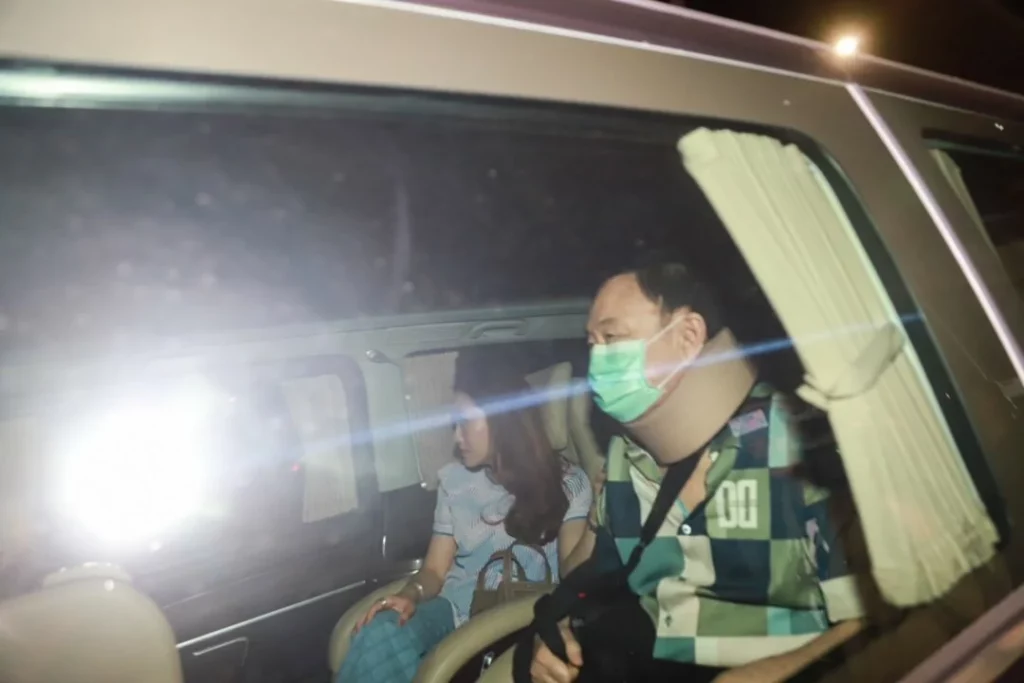 กลุ่มต้าน “ทักษิณ” ดาหน้า ฉะยับ จัดฉากสร้างดราม่า หมดแล้วความยุติธรรม ตีความเพื่อคนคนเดียว