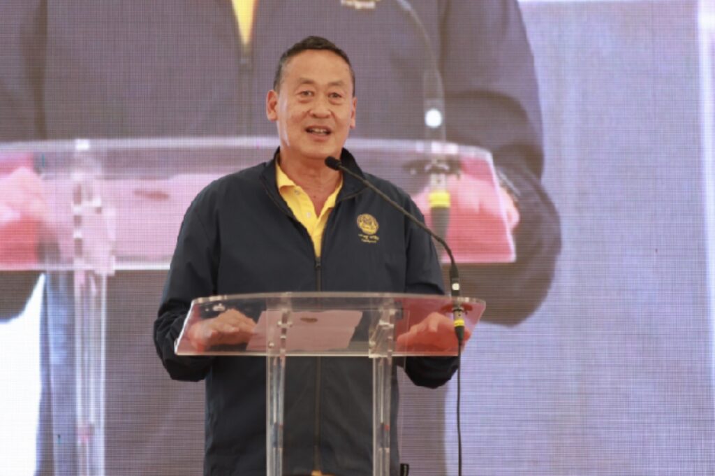 นายกฯ ลงพื้นที่ พบปะประชาชน ยกระดับโครงสร้างพื้นฐานเมืองคอน