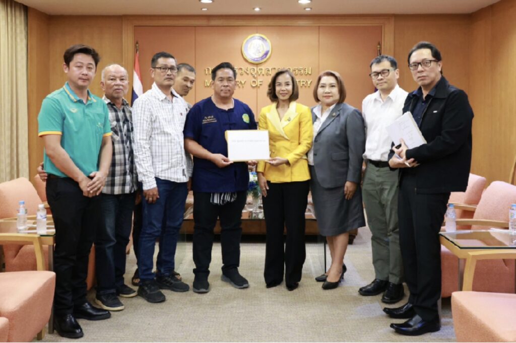 เกษตรกรบ้านแพ้ว ร้อง “พิมพ์ภัทรา” โรงงานปล่อยน้ำเสีย